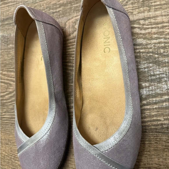 Vionic 7.5 MINT EUC worn a couple of times sparkly Women's Lavender Ballet Flats - Picture 8 of 13